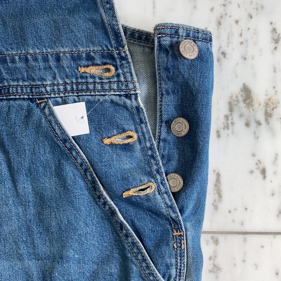 NWT Gap Relaxed Denim Overalls - Picture 9 of 16